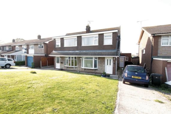 4 Bedroom Semi-Detac...